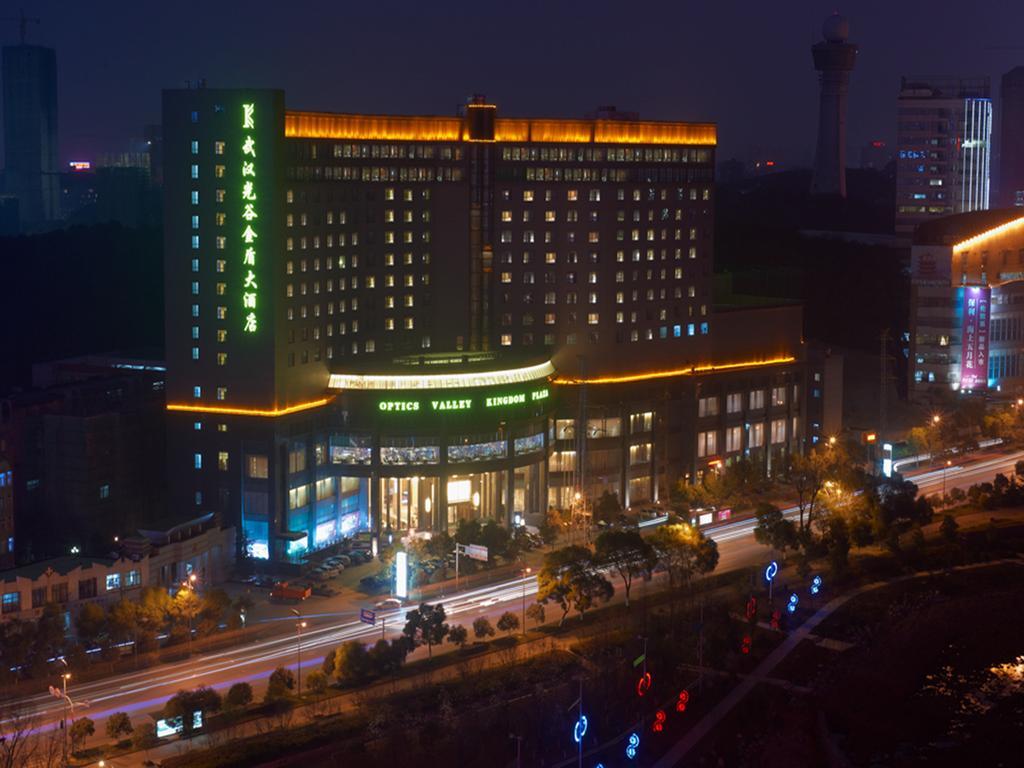 Optics Valley Kingdom Plaza Ухан Екстериор снимка