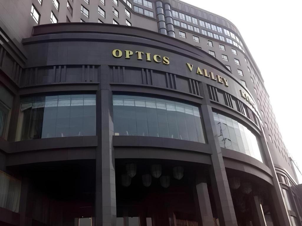 Optics Valley Kingdom Plaza Ухан Екстериор снимка